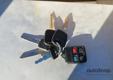 2000 Ford Mustang из США, поврежденный, VIN 1FAFP4442YF256990